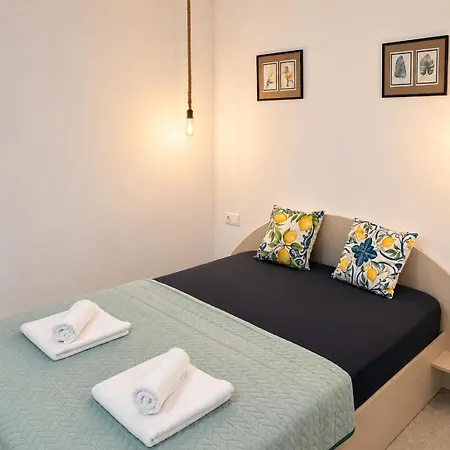 Alta Vista Apollonia Sunset Guest house