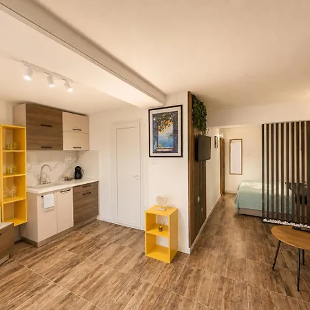 Guest house Alta Vista Apollonia Sunset 4*